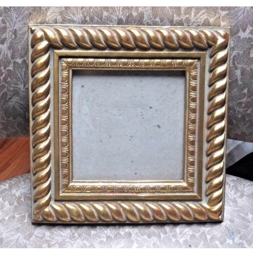 RARE VTG gold tone picture frame ornate detailed border 8.25